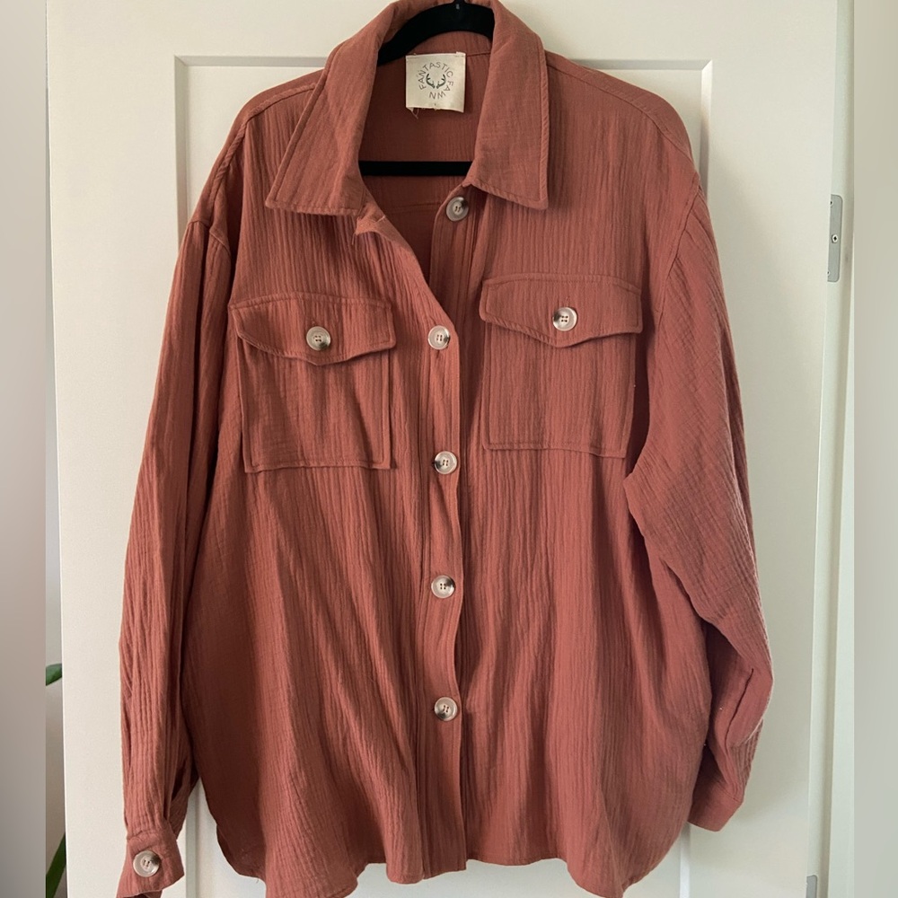 Linen Button-Down